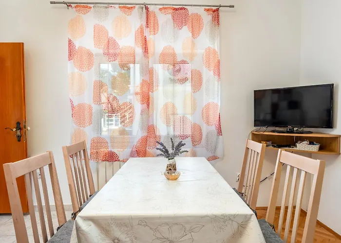 Apartment Vinko Starigrad Paklenica